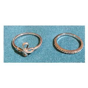 Premier Designs Adorable Size 6 1/2 Silver Tone Cross and Rhinestone Rings